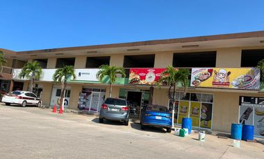 Local en Renta Av. Universidad Km. 12, Col. Lomas de Barrrilas, Coatzacoalcos, Ver