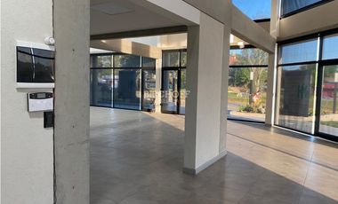 VENTA EN BLOCK DE EXCELENTES LOCALES SOBRE BOULEVARD