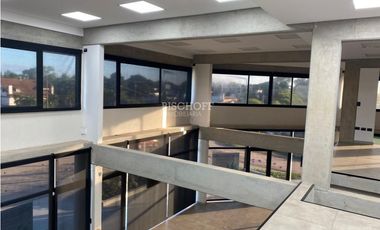VENTA EN BLOCK DE EXCELENTES LOCALES SOBRE BOULEVARD