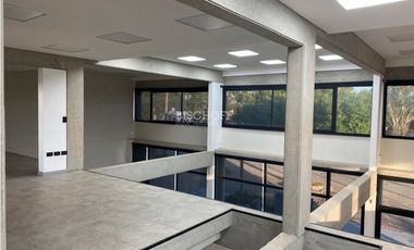 VENTA EN BLOCK DE EXCELENTES LOCALES SOBRE BOULEVARD