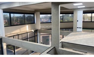 VENTA EN BLOCK DE EXCELENTES LOCALES SOBRE BOULEVARD