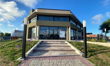VENTA EN BLOCK DE EXCELENTES LOCALES SOBRE BOULEVARD