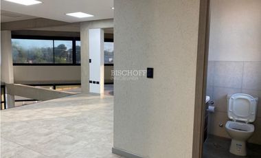 VENTA EN BLOCK DE EXCELENTES LOCALES SOBRE BOULEVARD