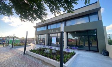 VENTA EN BLOCK DE EXCELENTES LOCALES SOBRE BOULEVARD