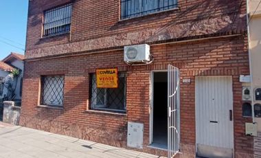 Departamento Tipo Casa en venta en Lanus Este
