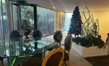 Casa en condominio en venta en Lomas de Tecamachalco