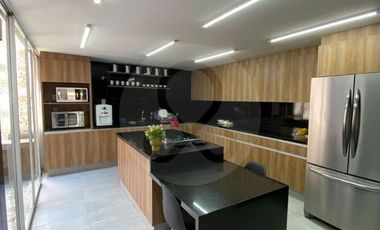 Casa en venta en Lomas de Tecamachalco