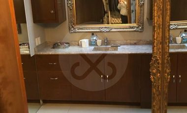 Casa en venta en Lomas de Tecamachalco