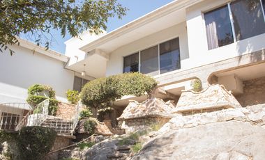 CASA EN VENTA EN LAS ROSAS