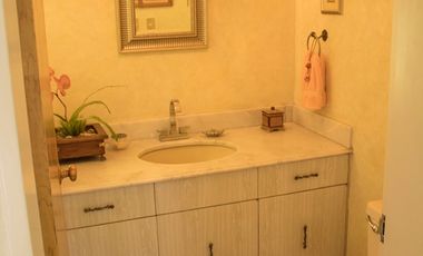 CASA EN VENTA EN LAS ROSAS