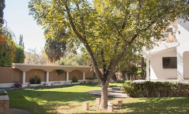 CASA EN VENTA EN LAS ROSAS