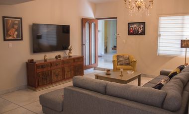 CASA EN VENTA EN LAS ROSAS