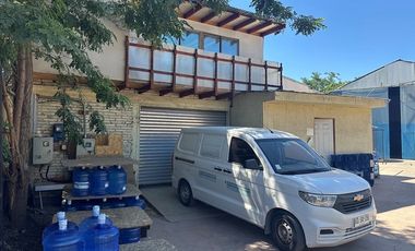 Propiedad Comercial Mixta en Los Andes
