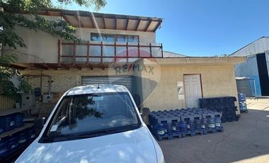 Propiedad Comercial Mixta en Los Andes
