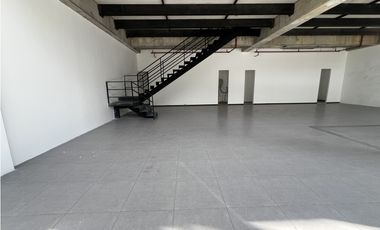 SE ARRIENDA LOCAL EN ENVIGADO SECTOR AV LAS VEGAS
