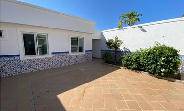 SE VENDE CASA DE 5 HABITACIONES EN SECTOR JARDIN, SANTA MARTA