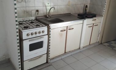ALQUILO DEPTO 2AMB TIPO CASA CON PATIO PROPIO FRENTE A JUMBO LLAVALLOL