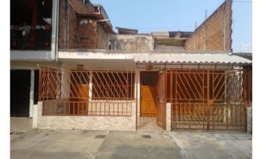 Casa Bifamiliar En Barrio La Pradera  con plancha .144 Mtrs