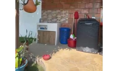 Casa campestre con piscina en venta - Santa Elena El Cerrito Valle