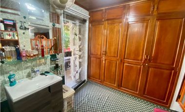 SE VENDE AMPLIA CASA FAMILIAR EN TAGANGA, SANTA MARTA