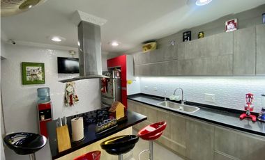 SE VENDE AMPLIA CASA FAMILIAR EN TAGANGA, SANTA MARTA