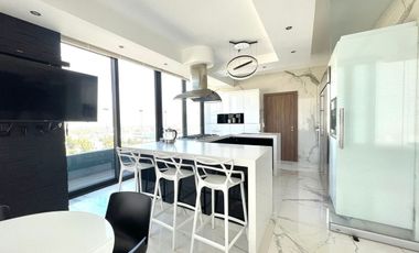 Renta de Exclusivo Penthouse Amueblado