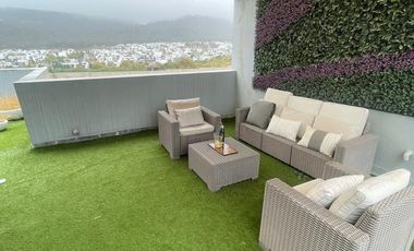 Casas en Borboleta junto al bosque de la primavera