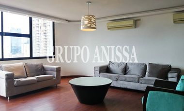 Se Vende Apartamento en Marbella.