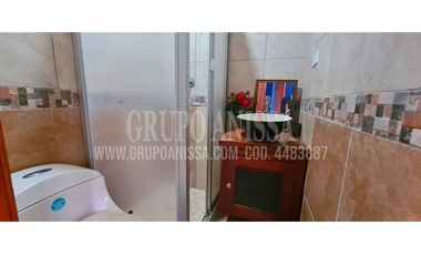 Se Vende Hermosa Casa en Altos del Maria COD. 448----