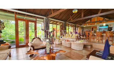 Se Vende Hermosa Casa en Altos del Maria COD. 448----