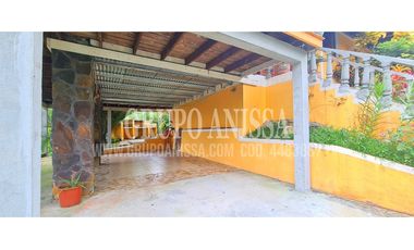 Se Vende Hermosa Casa en Altos del Maria COD. 448----