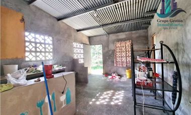 VENDO CASA 1HAB. CON LOTE DE 800MTS DOLEGA