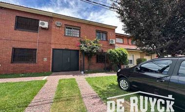 Duplex en venta en Quilmes Oeste