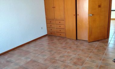 Casa en renta en Miguel Hidalgo Resid. Alamillos atras de Nissan Mega de A.López Mateos