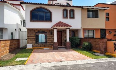 Casa en renta en Miguel Hidalgo Resid. Alamillos atras de Nissan Mega de A.López Mateos