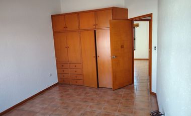 Casa en renta en Miguel Hidalgo Resid. Alamillos atras de Nissan Mega de A.López Mateos