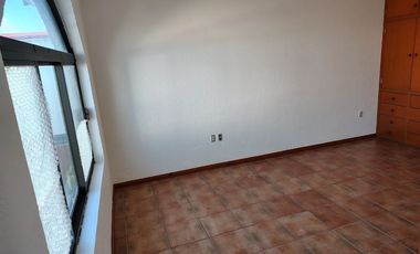 Casa en renta en Miguel Hidalgo Resid. Alamillos atras de Nissan Mega de A.López Mateos