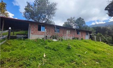 Finca en Caldas la miel Fácil Acceso