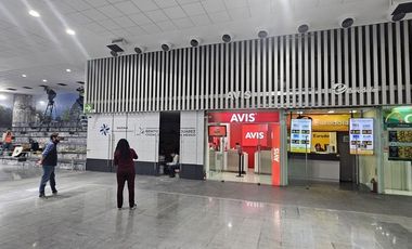 Local en Aeropuerto terminal 2 de 687m2