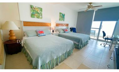 Venta Apartaestudio Amoblado en Coronado Frente al Mar