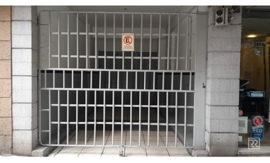 VENTA COCHERA CUBIERTA CENTRO