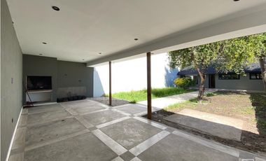 VENTA CASA 3 AMBIENTES CON QUINCHO