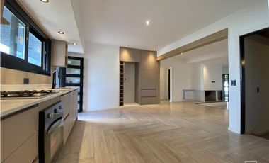 VENTA CASA 3 AMBIENTES CON QUINCHO