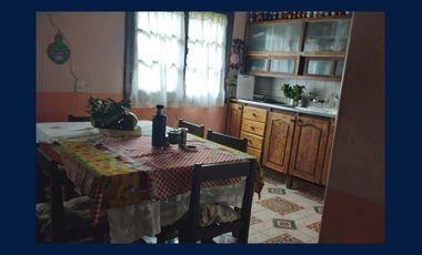 Oportunidad Única! Se Vende Casa Estilo Colonial en terreno de 14.958 mts.