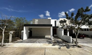 Casa en Venta en Privada Residencial en Conkal, Yucatán