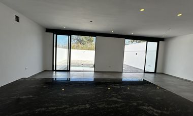 Casa en Venta en Privada Residencial en Conkal, Yucatán