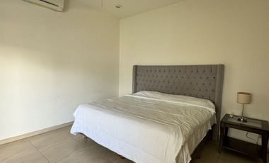 Casa en Renta amueblada, paneles, Privada Allegra, Sta Gertrudis , Cabo  Norte