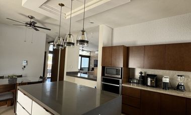 Casa en Renta amueblada, paneles, Privada Allegra, Sta Gertrudis , Cabo  Norte