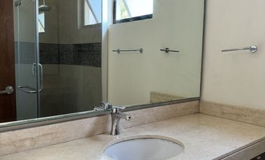 Casa en Renta amueblada, paneles, Privada Allegra, Sta Gertrudis , Cabo  Norte