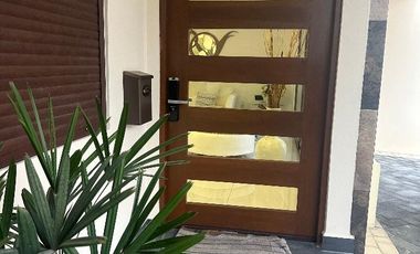 CASA ÚNICA EN VENTA EN RESIDENCIAL VIA CUMBRES CANCUN COLDWELL BANKER